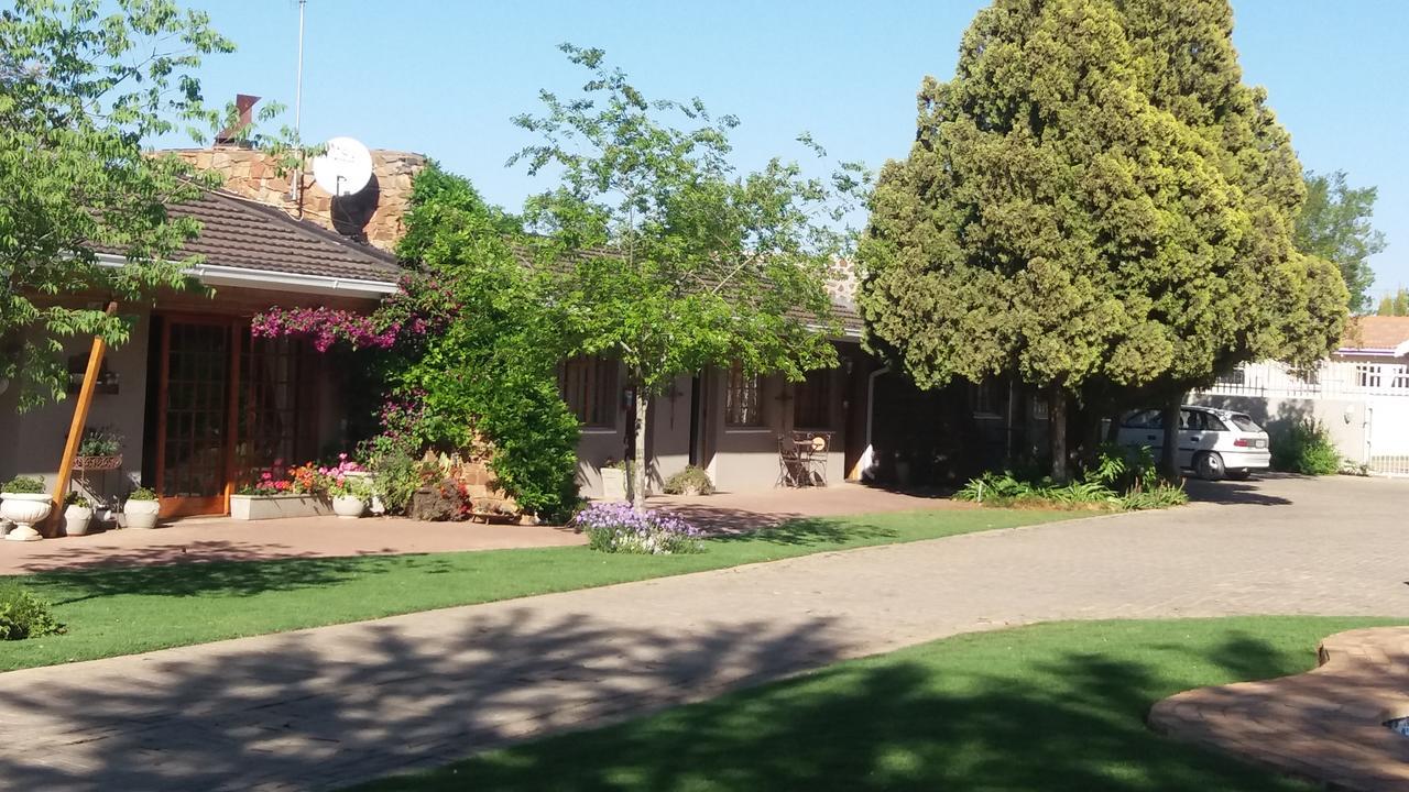 Lavender Lodge Vryburg المظهر الخارجي الصورة